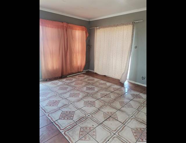 4 BEDROOM PROPERTY TO RENT IN MALABAR